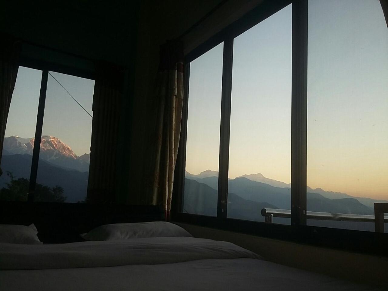 Himalayan Crown Lodge Pokhara Extérieur photo